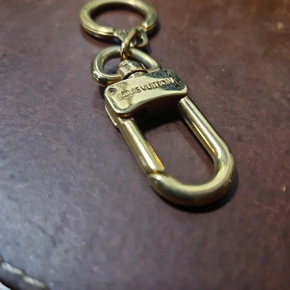 Louis Vuitton Anneau Cles Metal Ring Keychain - Picture 3 of 3